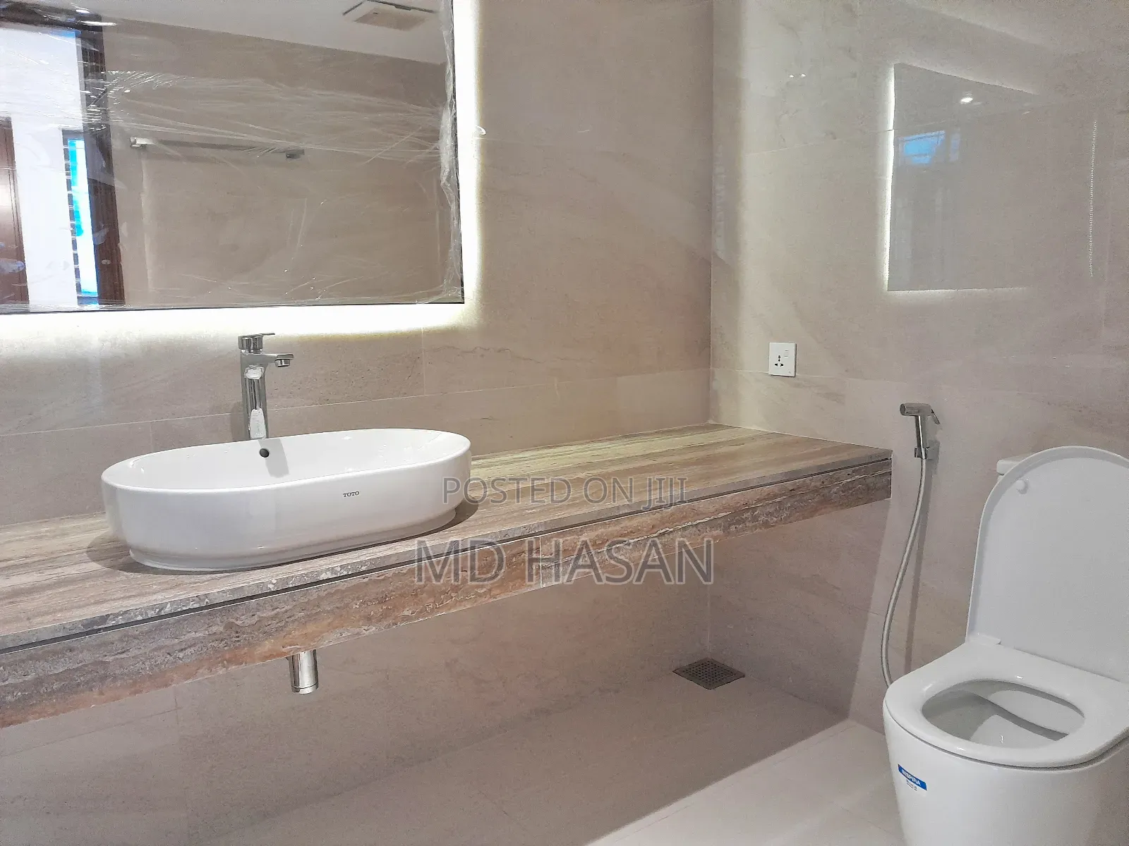 4bdrm Apartment in Semi Furnished for rent