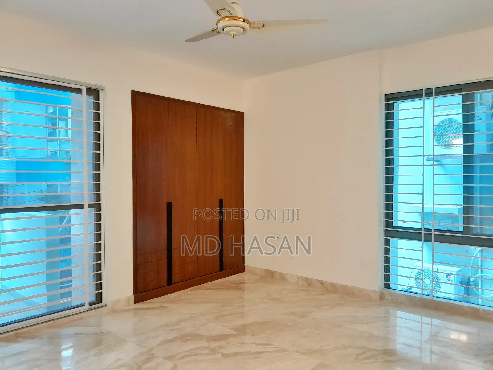 4bdrm Apartment in Semi Furnished for rent