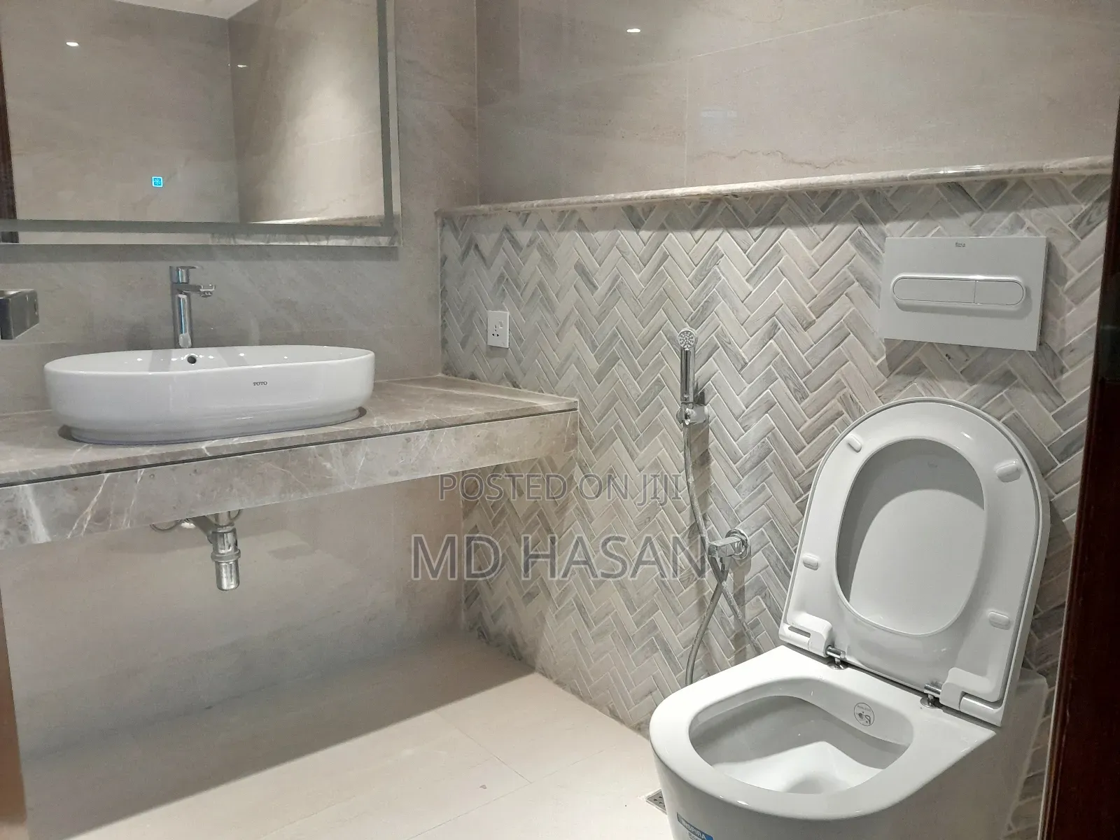 4bdrm Apartment in Semi Furnished for rent