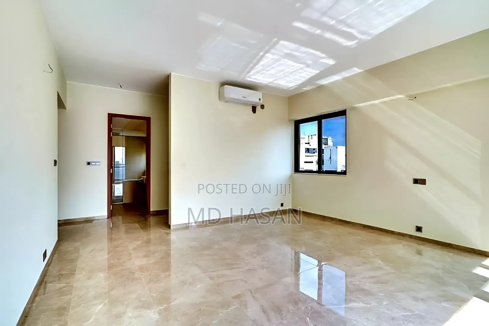 4bdrm Apartment in Semi Furnished Flat for rent