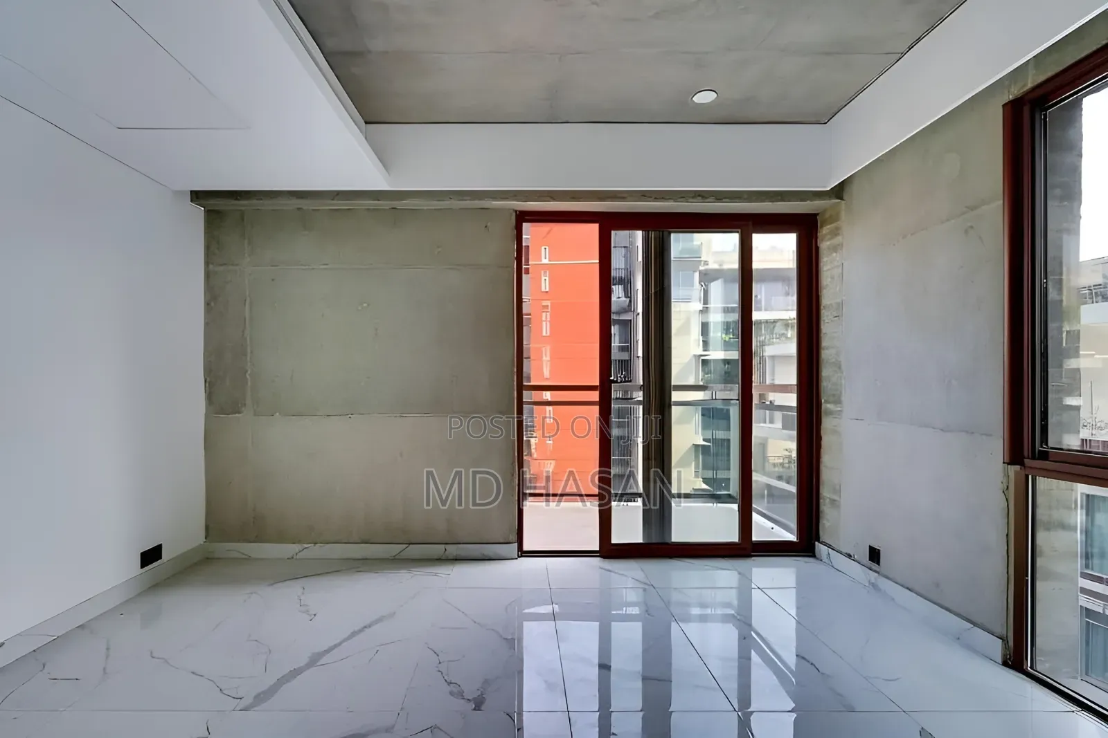 4bdrm Apartment in Semi Furnished Flat for rent