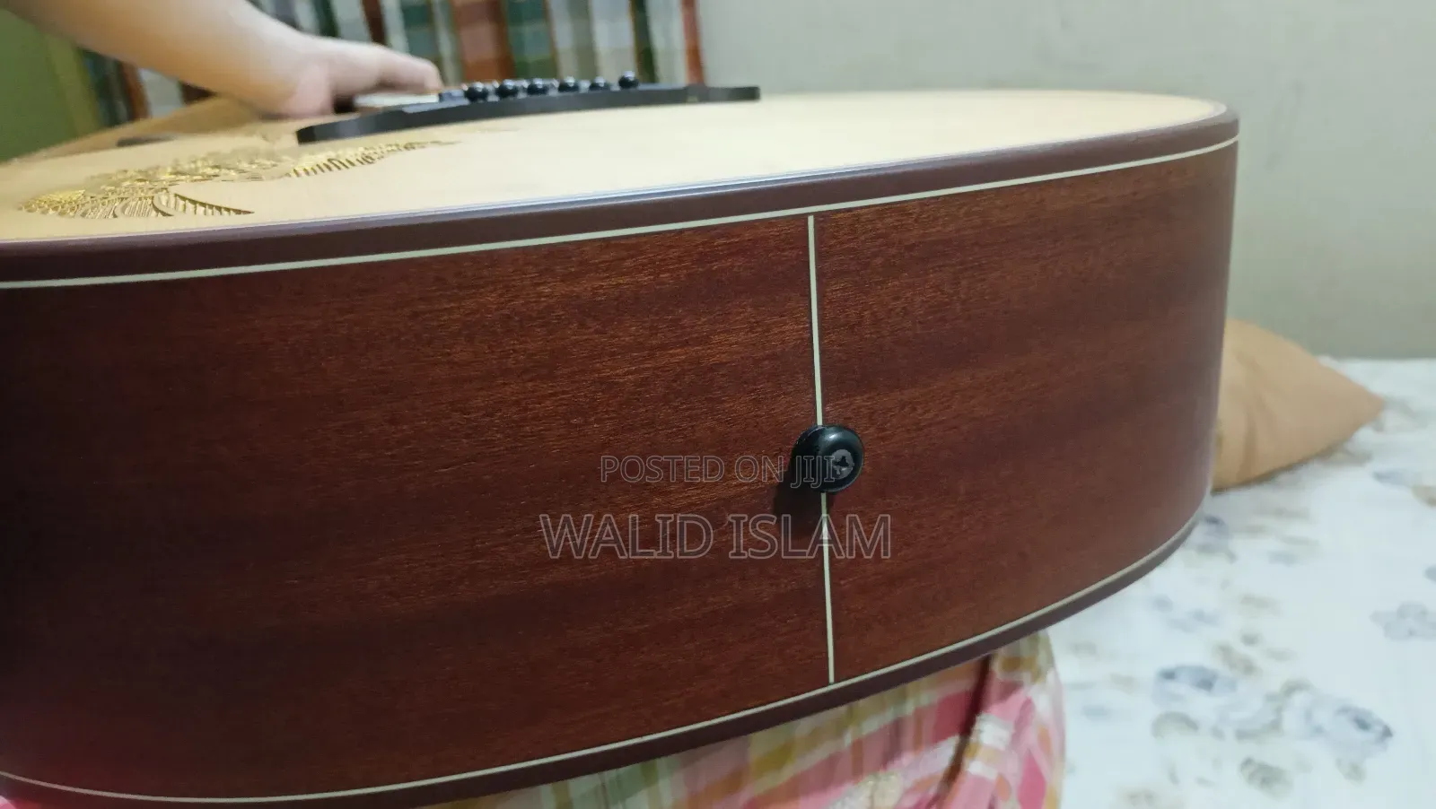 Acoustic Guiter -Larry's