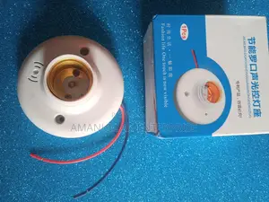 Sound and Light-Controlled E27 Lamp Holder.