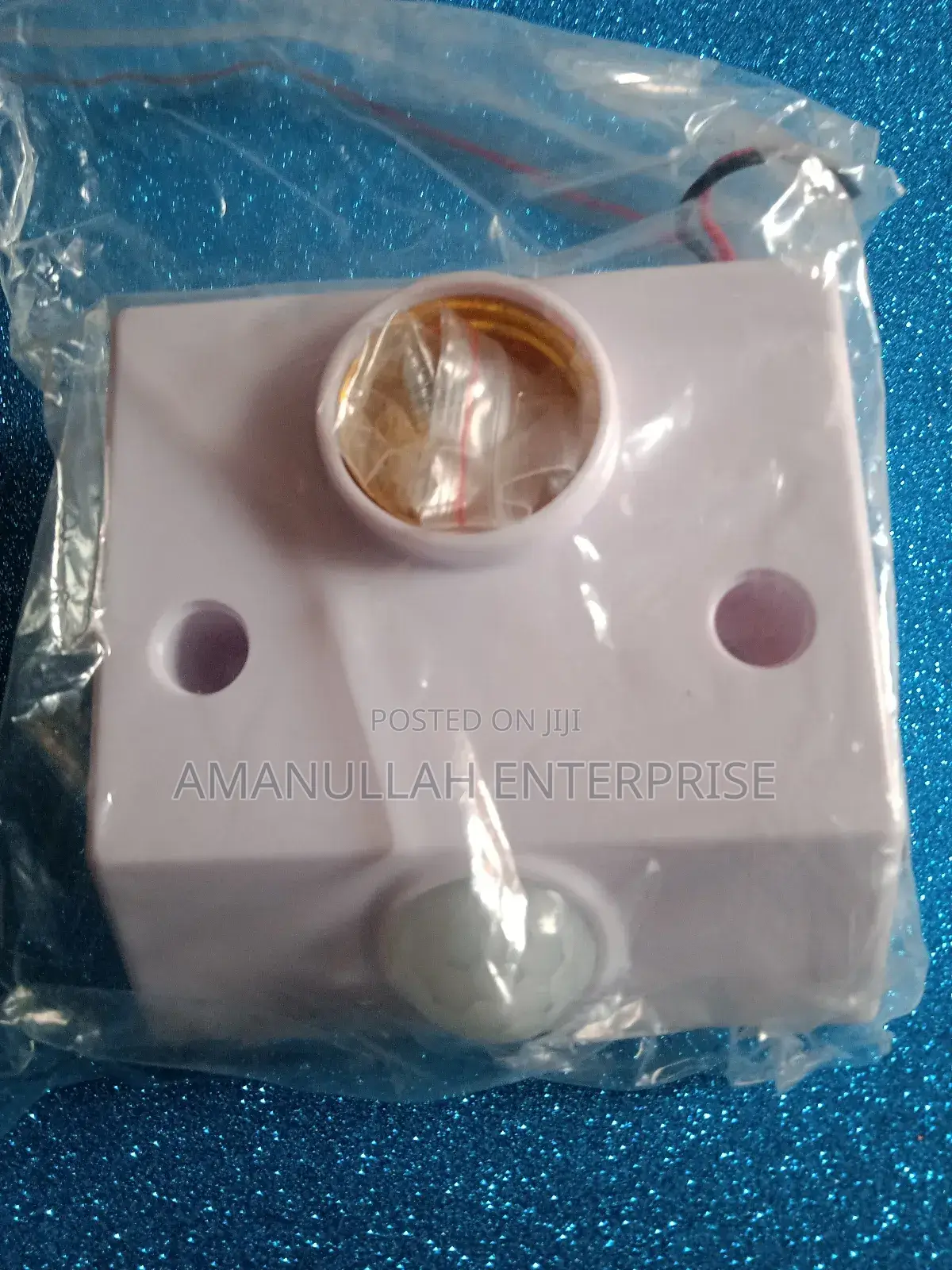 Infrared Pir Motion Sensor E27 Led Lamp Base Holder.