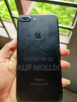 Photo - Apple iPhone 7 Plus 128 GB Black