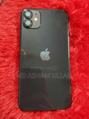 Photo - Apple iPhone 11 128 GB Black
