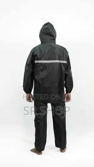 100% Water Proof High Quality Rain Coat With Pant. Black