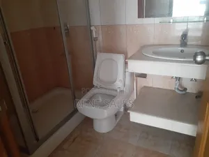 3bdrm Apartment in Banani for rent
