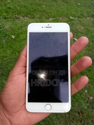 Photo - Apple iPhone 8 64 GB White