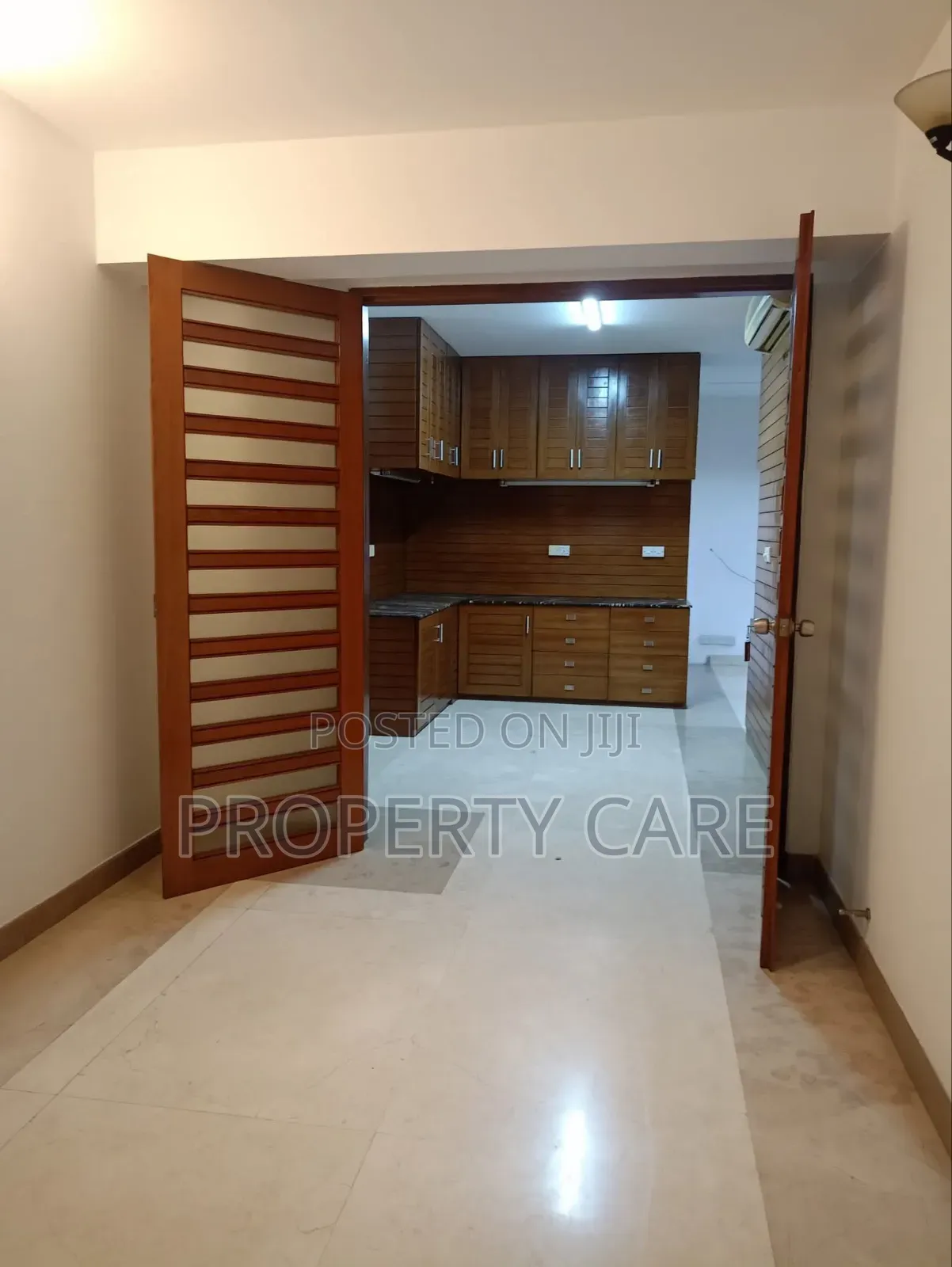4bdrm Apartment in Gulshan for rent