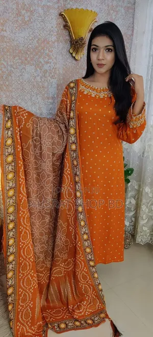 Linen Kameez with Embroidery and Skin Print