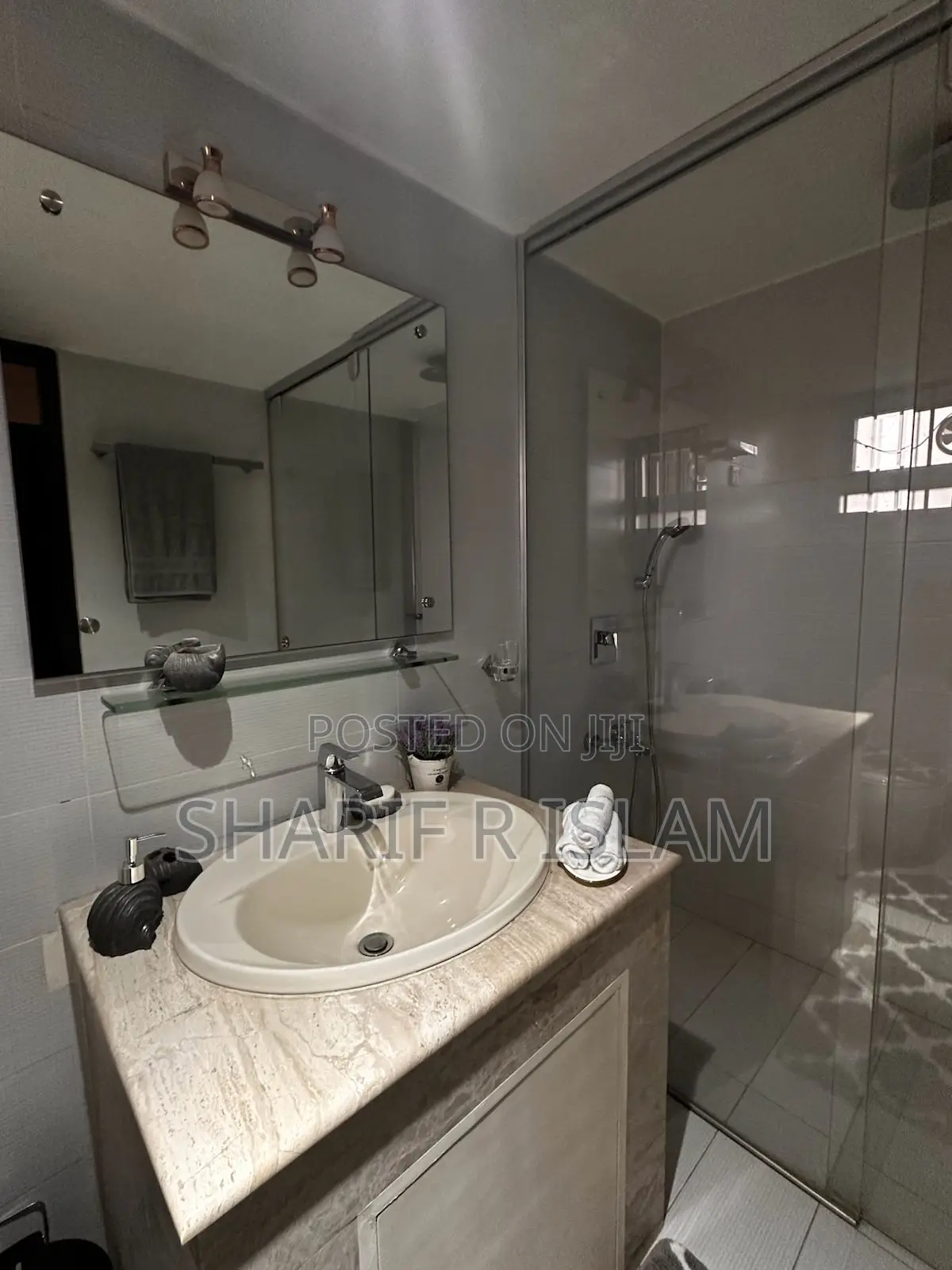 Furnished 4bdrm Apartment in Azaan House, Gulshan for rent