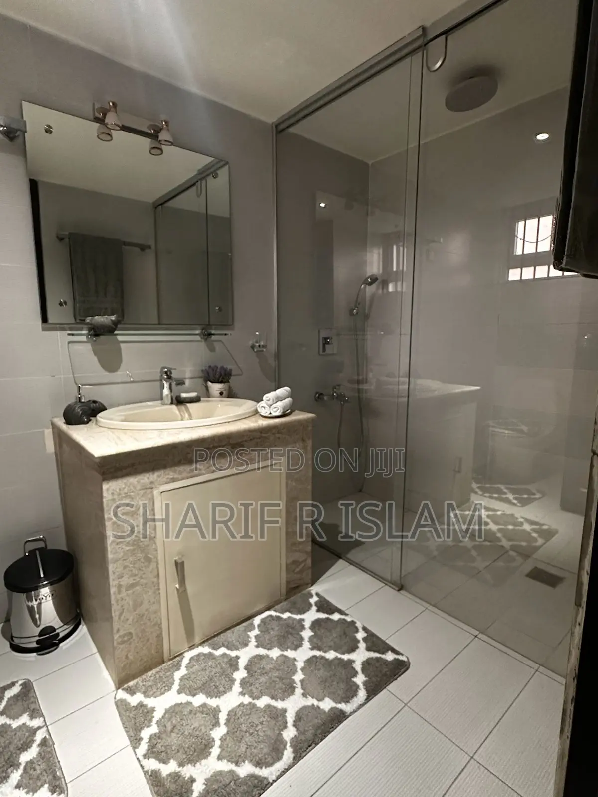 Furnished 4bdrm Apartment in Azaan House, Gulshan for rent