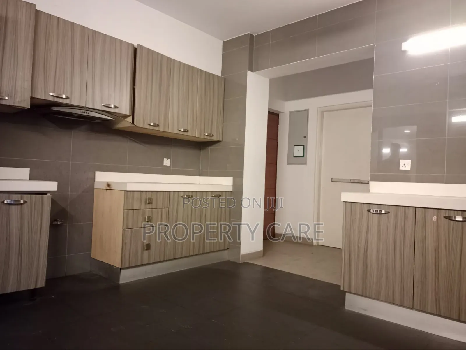 4bdrm Apartment in Gulshan for rent