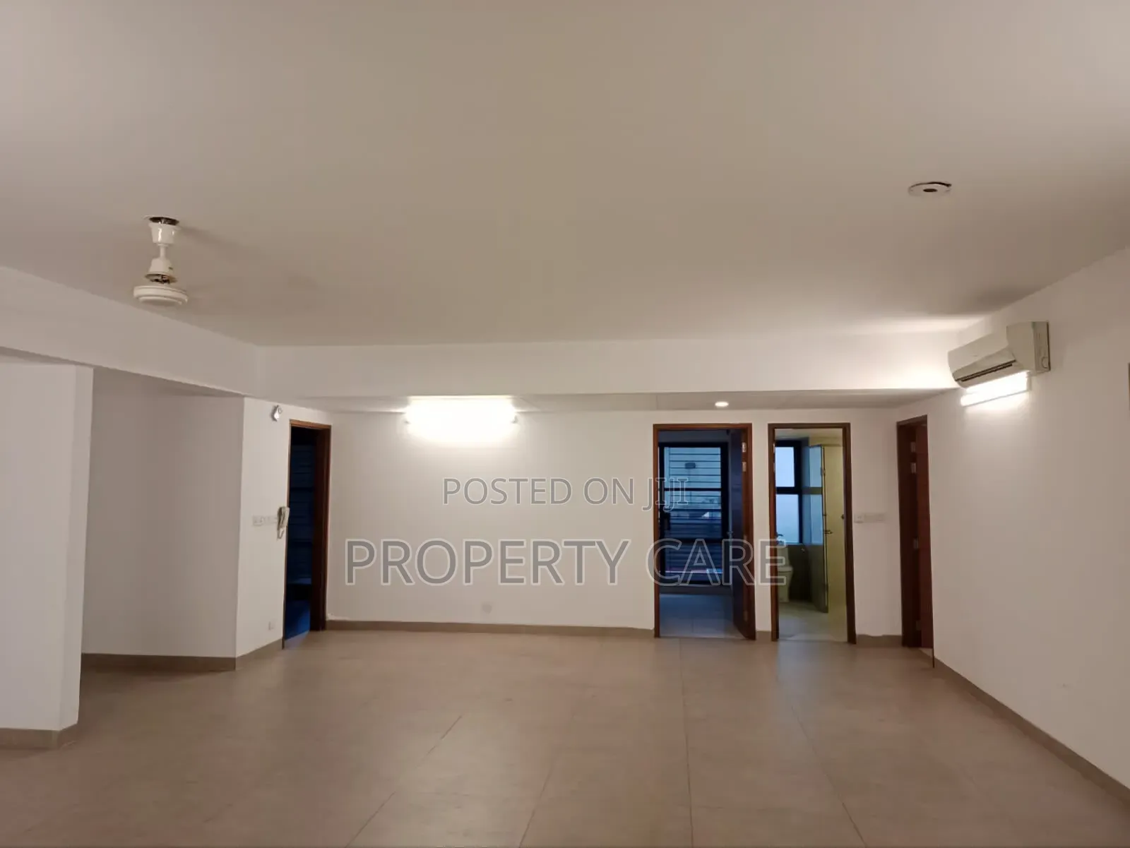 4bdrm Apartment in Gulshan for rent