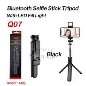 Q07 Selfie Stick With Light and Bluetooth Remote Control
