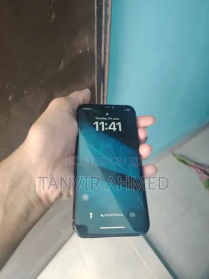 Photo - Apple iPhone 11 Pro 256 GB Green