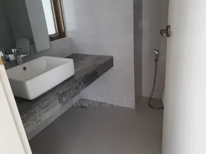 Photo - 4bdrm Apartment in Gulshan for rent