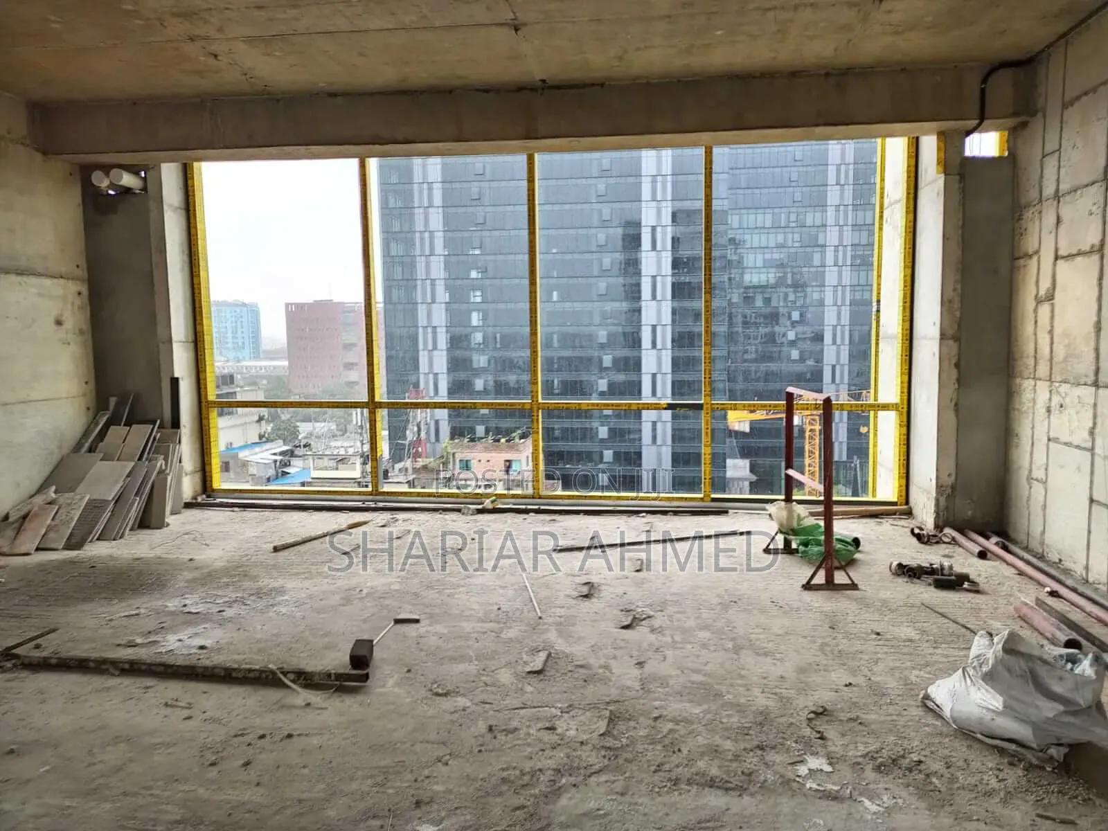 3040 Sq Ft Open Floor Rent for (Bank/Shop/Office/Showroom)