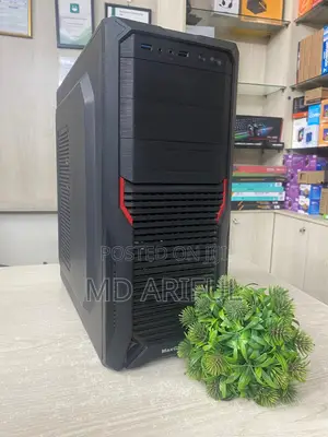 Photo - Pc Intel Core I3 ( 1st Gen)_ram 4gb_hdd 500gb_graphic 2gb