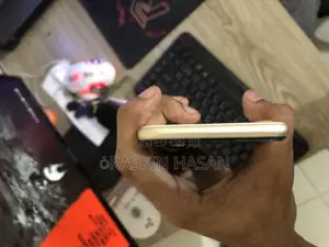 Apple iPhone 7 128 GB Gold