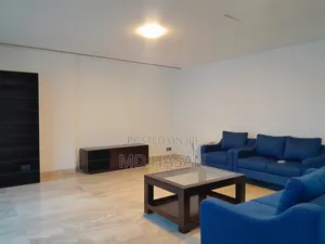 4bdrm Apartment in Semi Furnished for rent