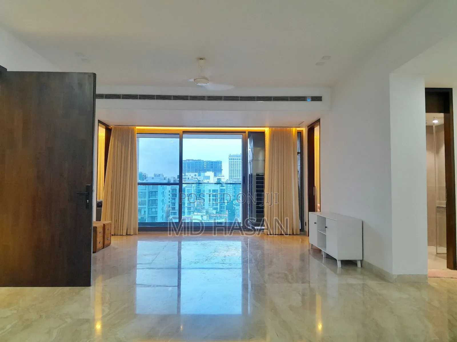 4bdrm Apartment in Semi Furnished for rent