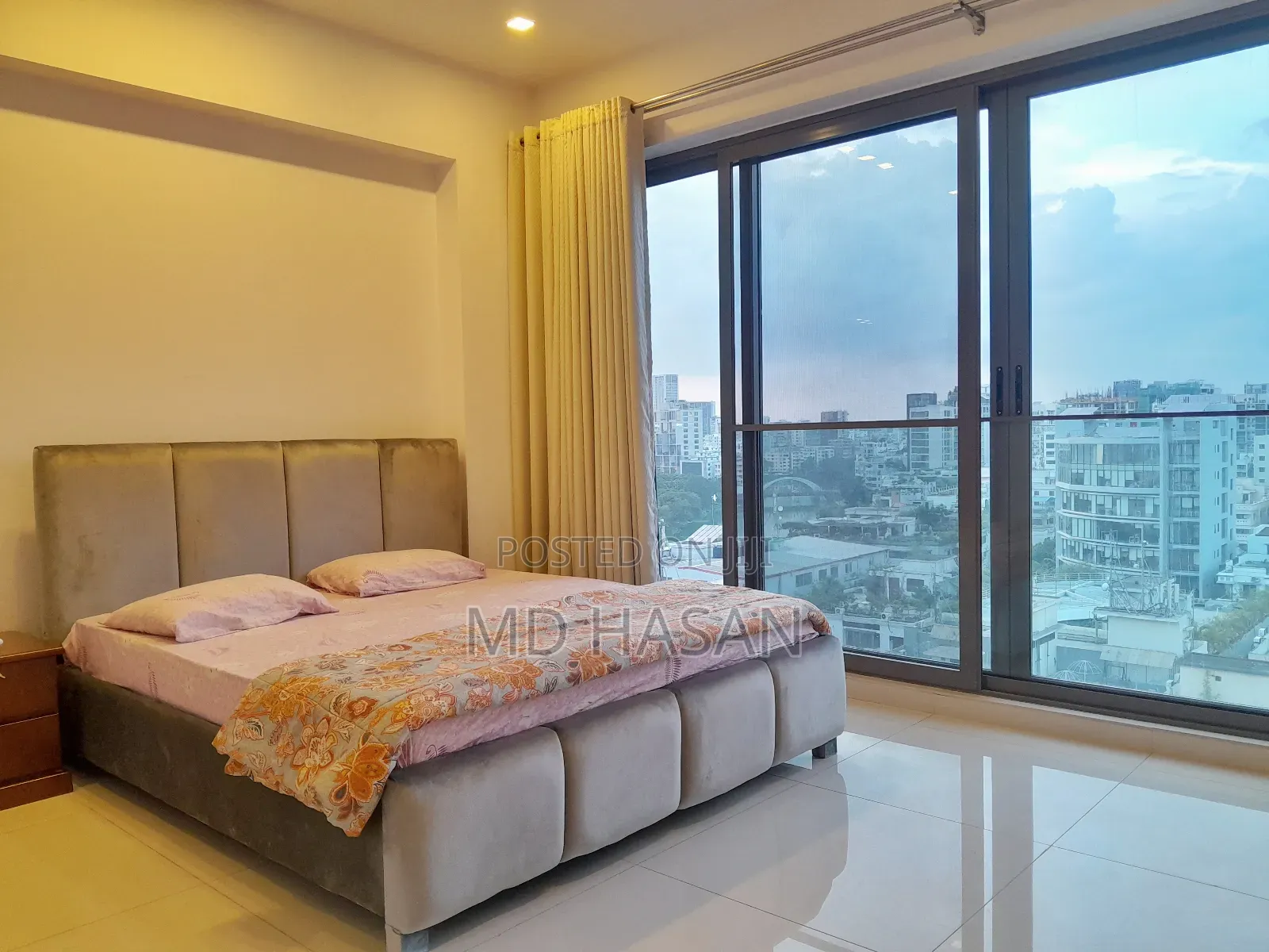 4bdrm Apartment in Semi Furnished for rent