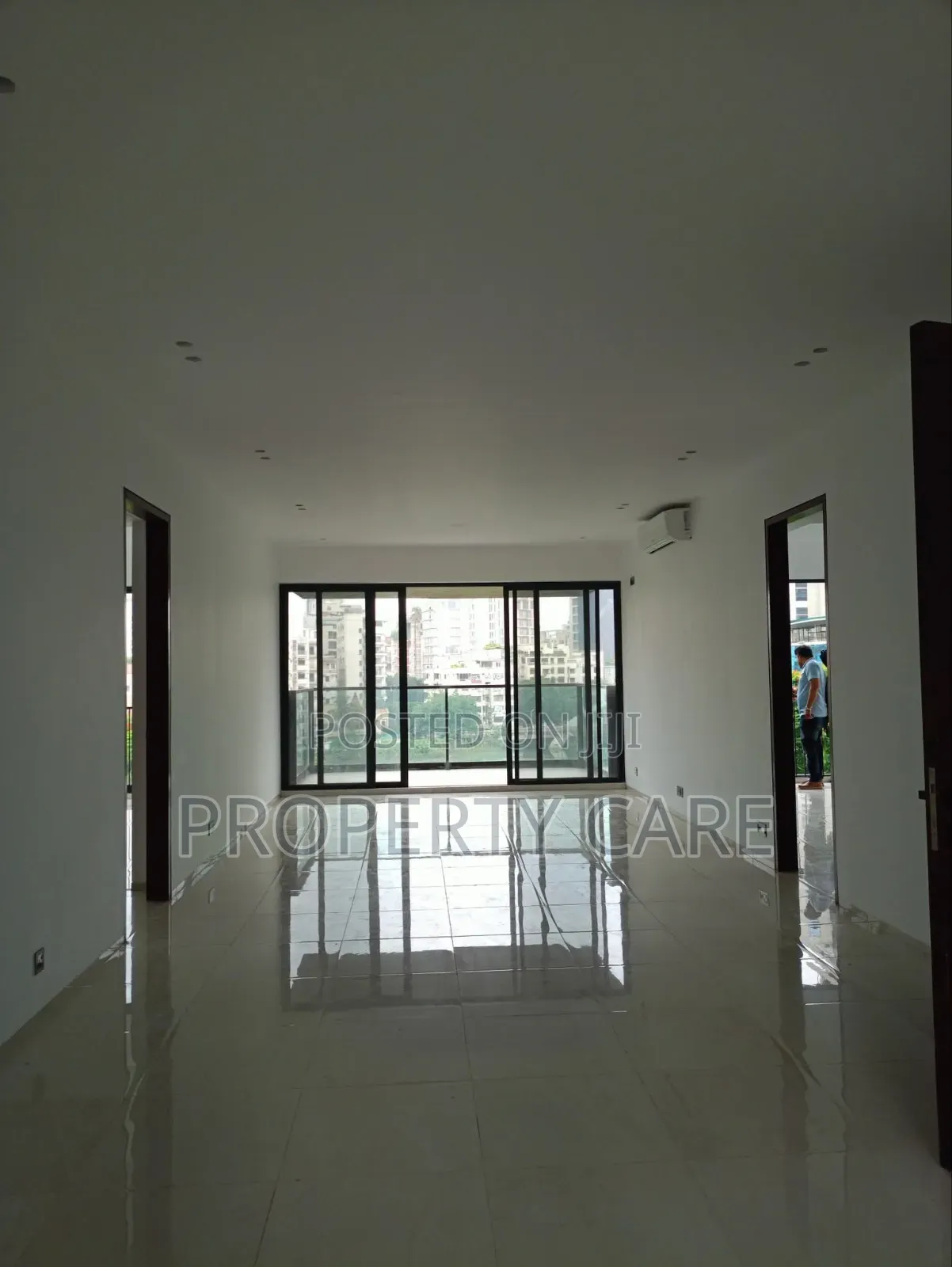 3bdrm Apartment in Banani for rent