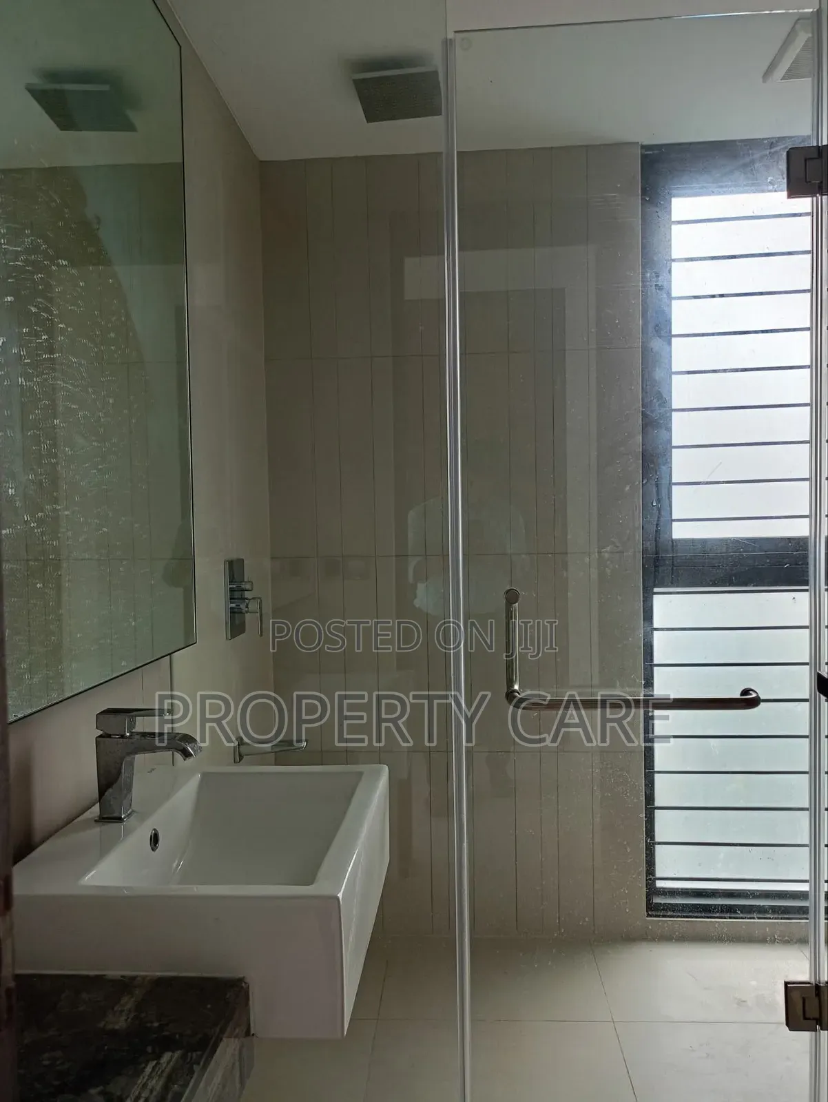 3bdrm Apartment in Banani for rent