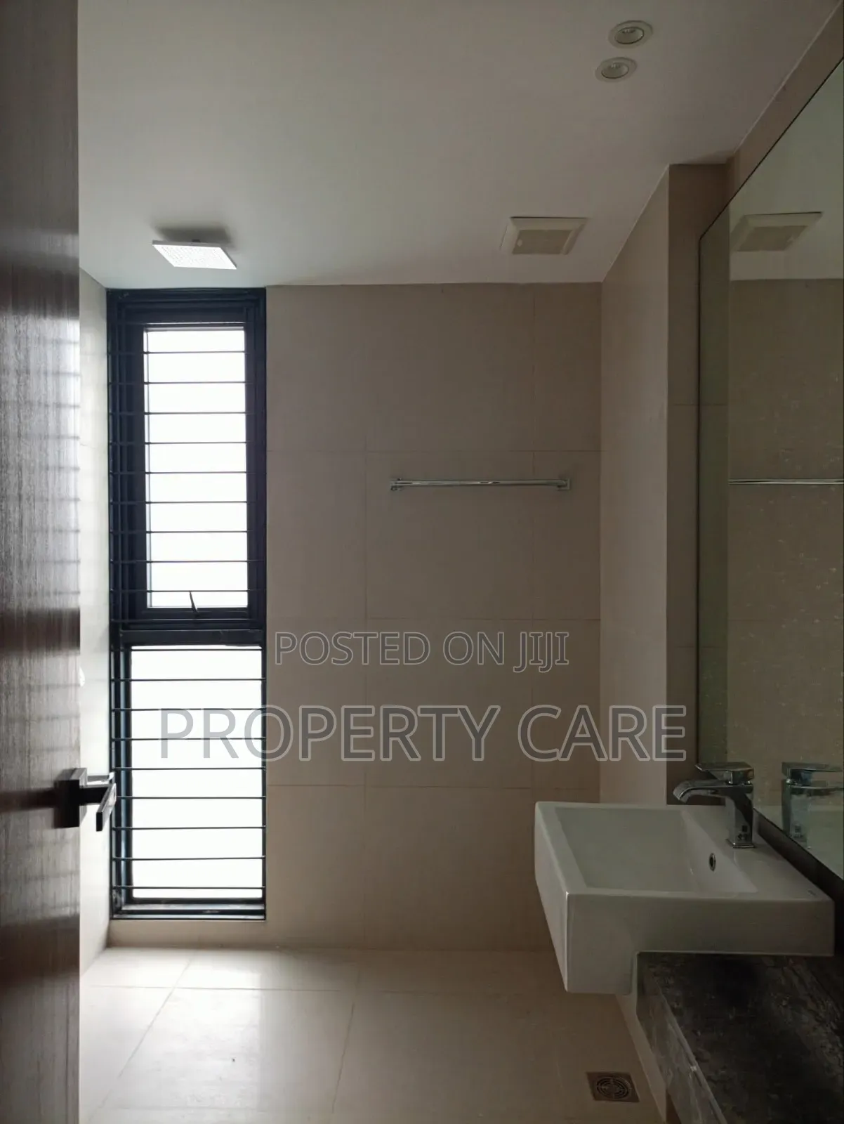3bdrm Apartment in Banani for rent