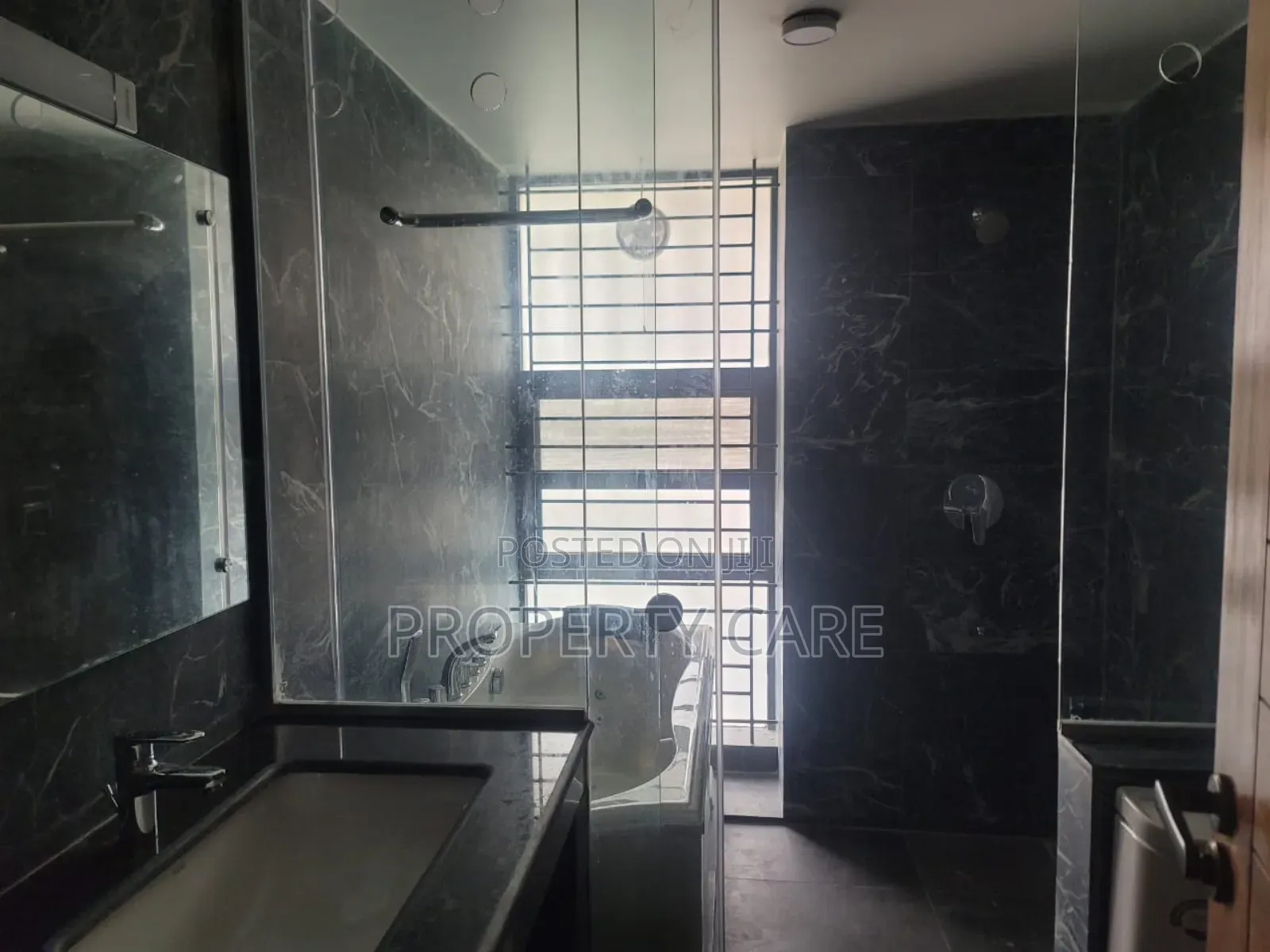 Furnished 3bdrm Apartment in Gulshan for rent