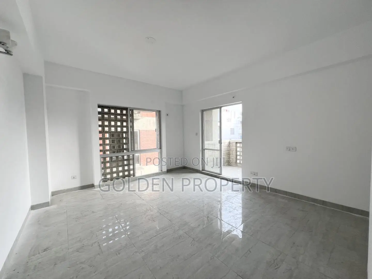 3bdrm Apartment in ২১৪২ বর্গফুট , Basundhara for sale