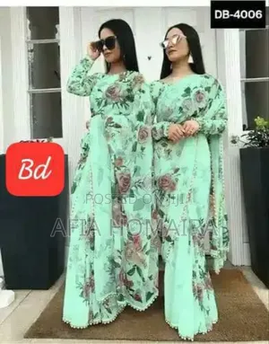 Georgette Pearl Lace Sharee