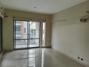 Photo - 3bdrm Apartment in Gulshan for rent