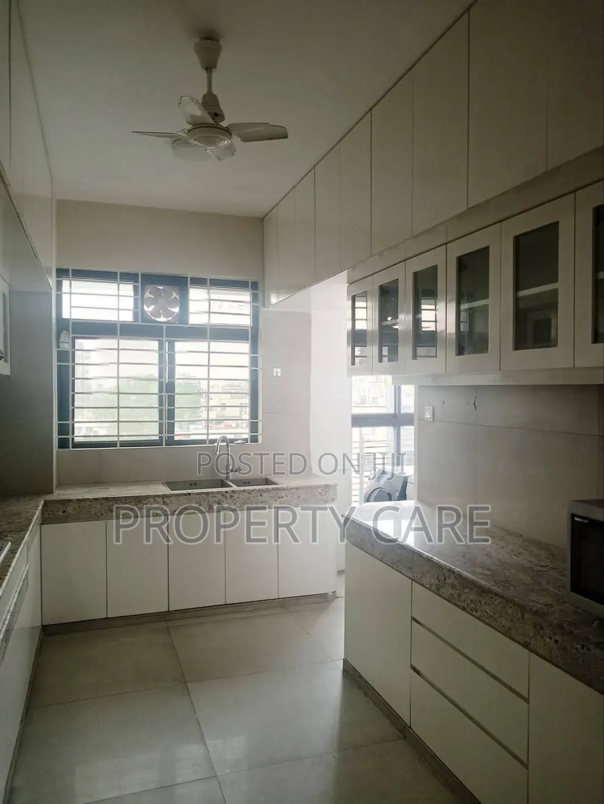 4bdrm Apartment in Gulshan for rent