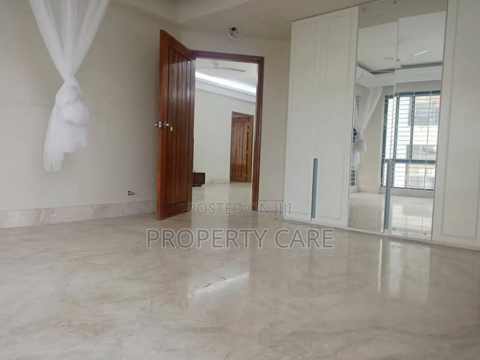 4bdrm Apartment in Gulshan for rent