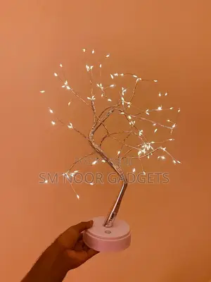 Photo - Led Tree Lamp