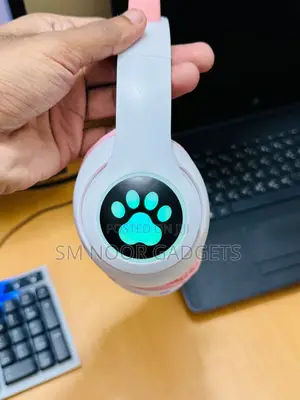 Cat Stn28 Wireless on Ear Headphones