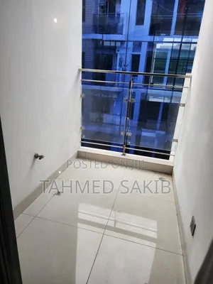 Furnished 3bdrm Apartment in Rupayan Lake Castle, Basundhara for rent