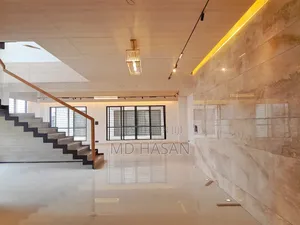 4bdrm Apartment in Duplex Apartment for rent