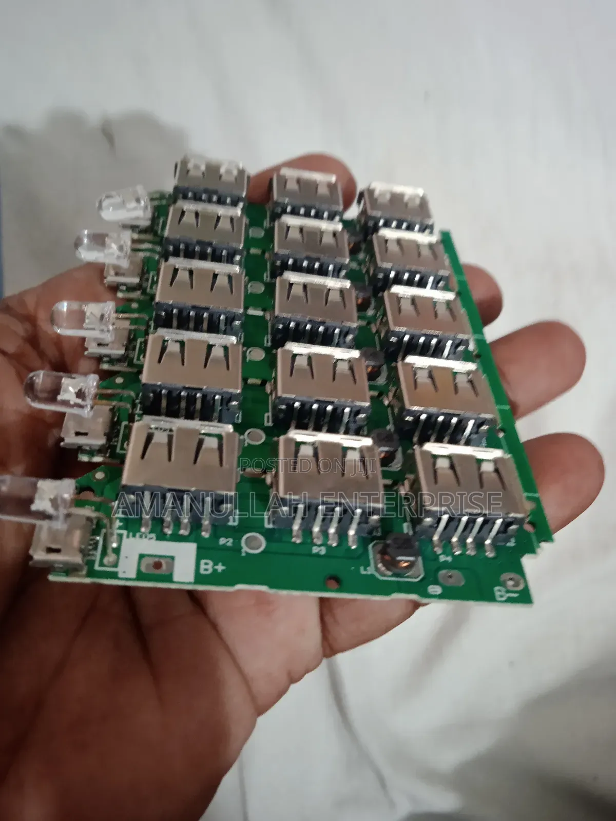 Reusable Power Bank/ Diy Power Bank/Li- Ion Battery Charger.