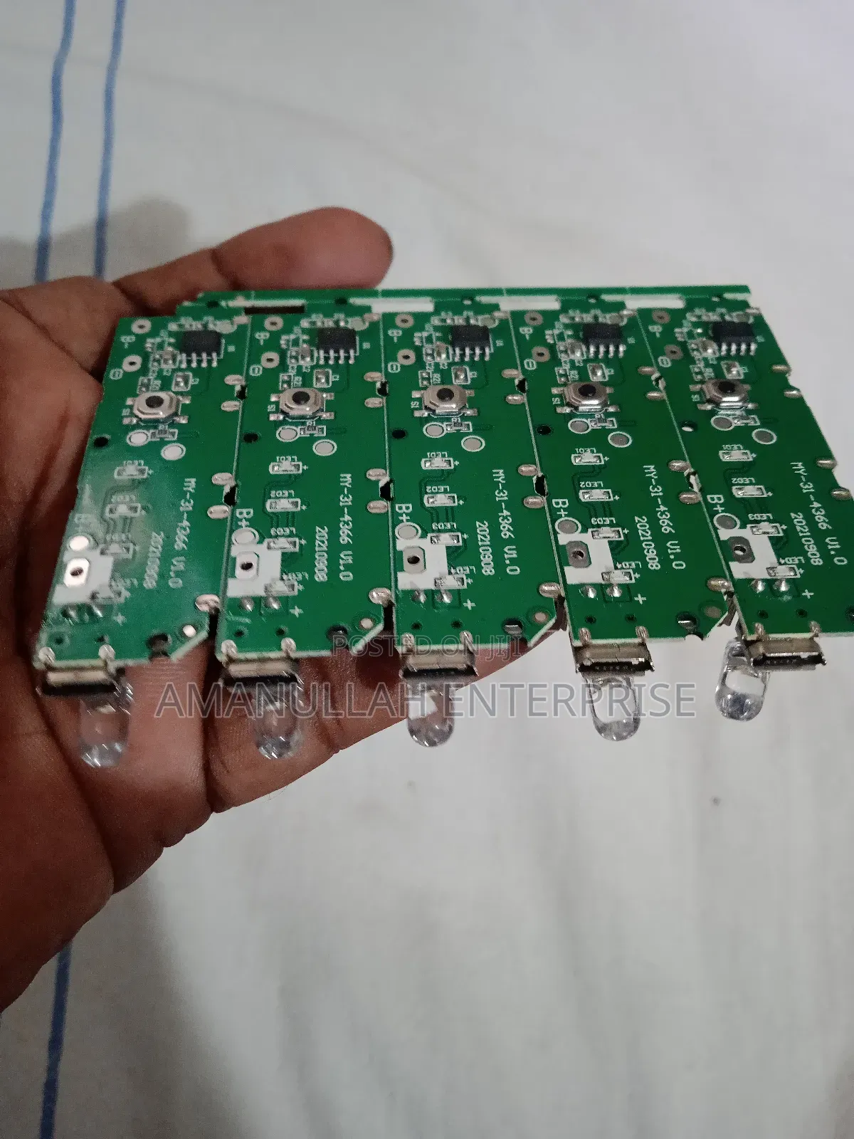 Reusable Power Bank/ Diy Power Bank/Li- Ion Battery Charger.