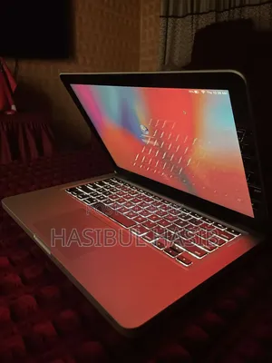 Laptop Apple MacBook 2012 8GB Intel Core I5 HDD+SSD 500GB