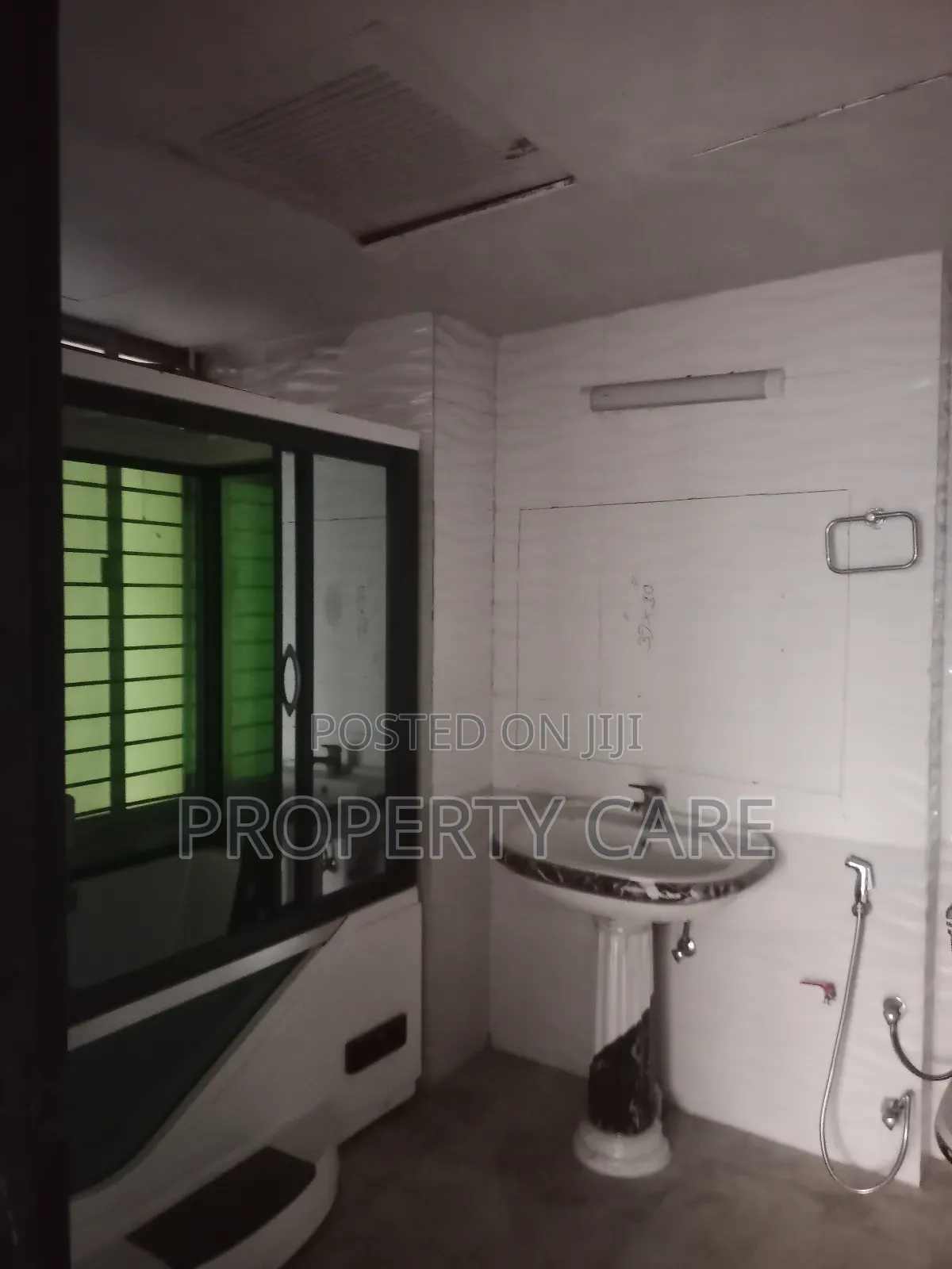 4bdrm Duplex in Gulshan for rent