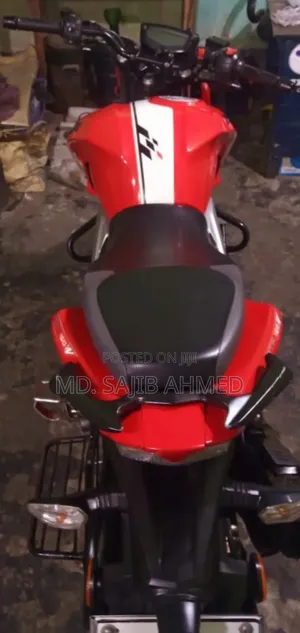 Photo - TVS Apache 160 4V 2022 Red