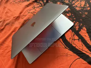 Laptop Apple MacBook Pro 2017 8GB Intel Core I5 SSD 256GB