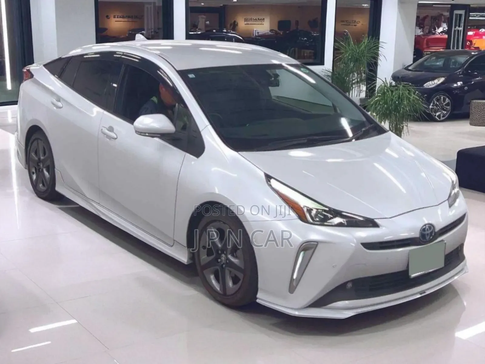 Toyota Prius 2020 Pearl