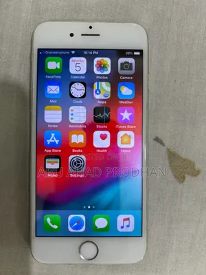 Photo - Apple iPhone 6 64 GB Silver
