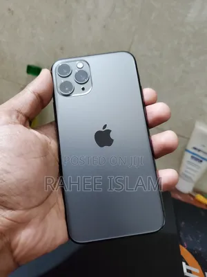 Photo - Apple iPhone 11 Pro 64 GB Black
